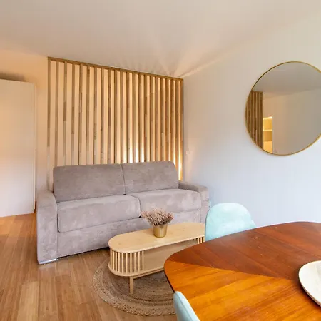 Apartment Geranimus Loire Quay