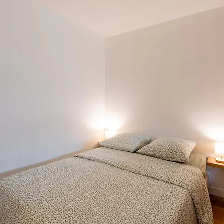 Apartment Geranimus Loire Quay